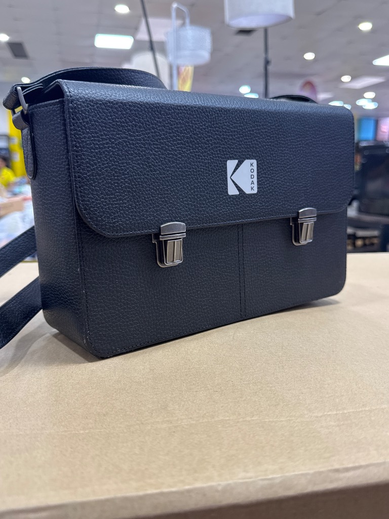 Funda para impresora , tiene accesorios